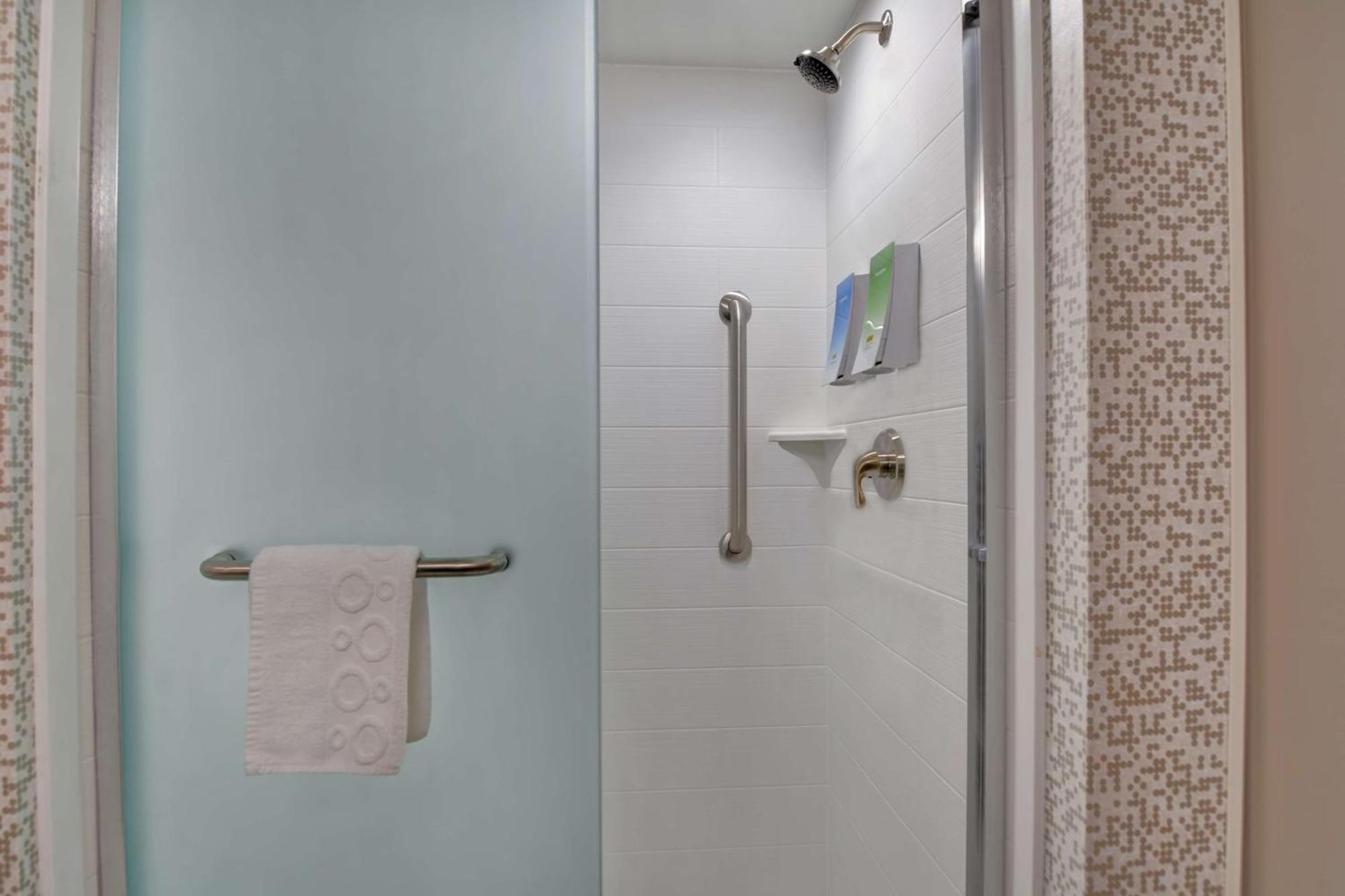 Home2 By Hilton, I-75 Bee Ridge, Fl 3* Fruitville